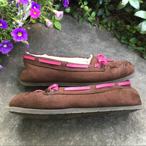 Airwalk Kids Classic Brown Suede Sherpa Fur Moccasin Slippers Shoes Pink Bows - Picture 8 of 13
